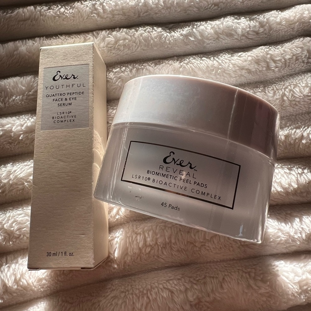 NEW Ever Youthful Skincare Set Serum Pads